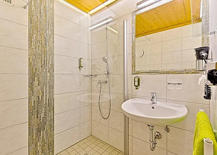 Hotell Landhotel Kirchenwirt Unken